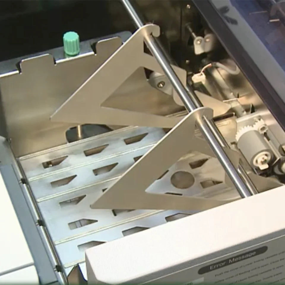 IM8100 Internal Components