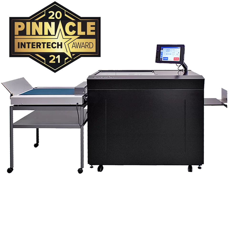 Morgana AeroCut X Pro digital finishing system with touchscreen interface, integrated conveyor, and Pinnacle InterTech Award 2021 badge.