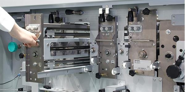 Standard Horizon SmartSlitter - Programmable Finisher Internal Components