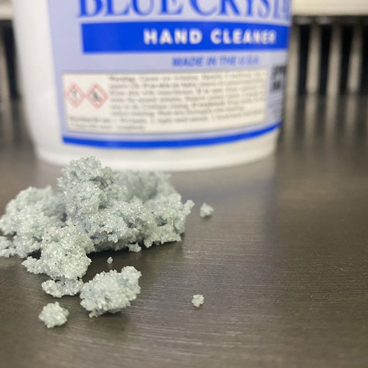 Spinks Blue Crystal Hand Cleaner [2 Quarts] Granules up close